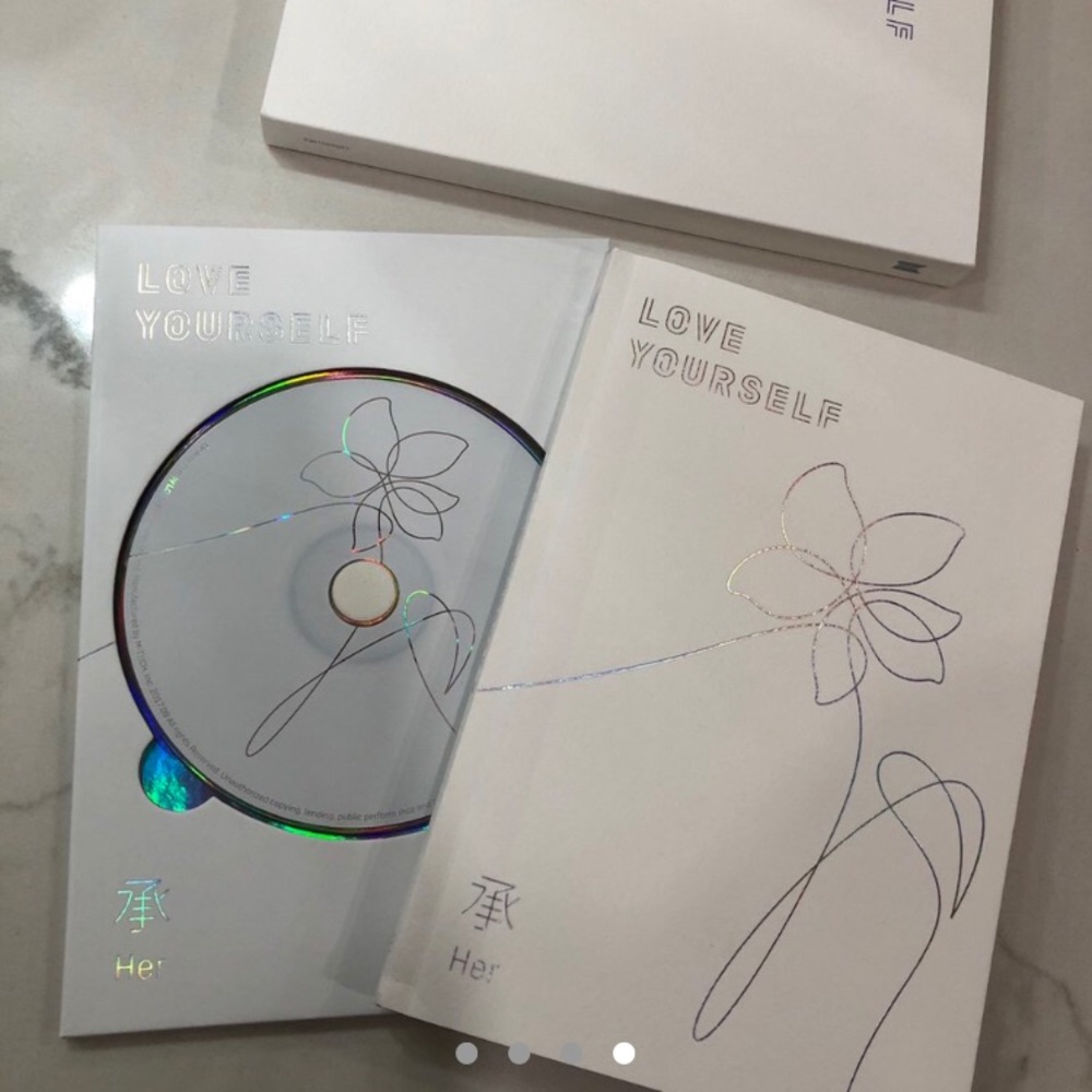 “LOVE YOURSELF: HER” BTS KPOP ALBUM 💿